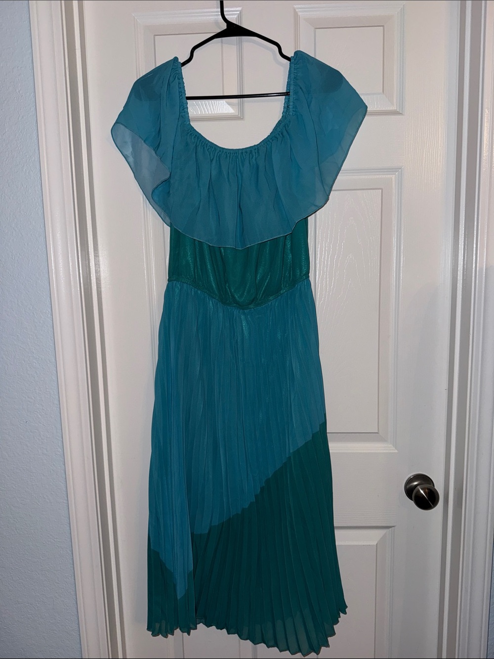 WD.NY Two-Tone Teal Ruffle Midi Dress